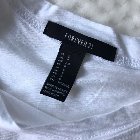 ‼️Forever 21 t-shirt‼️ - Picture 4 of 5